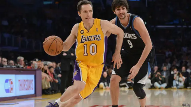 El exjugador de los Angeles Lakers Steve Nash participará en los campamentos en La Habana.