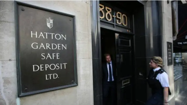 ہمارے نمائندے کا خیال ہے کہ چوری کے لیے نقب زنی کا استعمال نہیں کیا گیا ہو گا