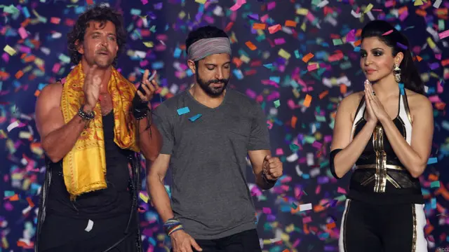 د لوبو د پيل مراسمو ته د هندوستان وتلي سندر غاړي او فلمي ستوري راغلي.