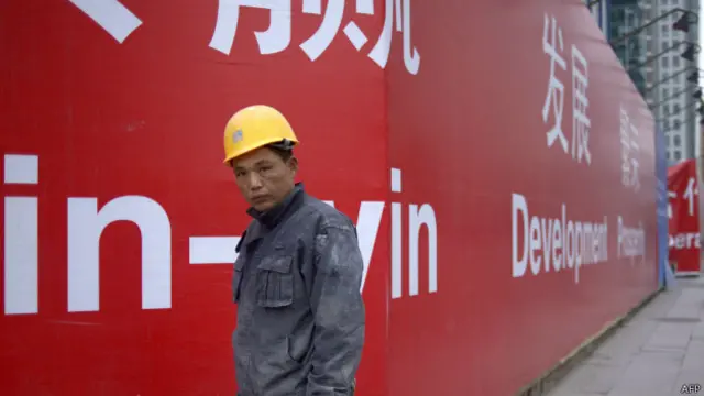 中國建築工人和工地