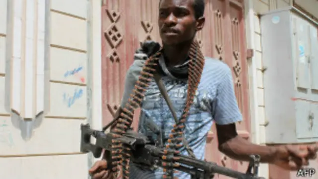 သမ္မတ သစ္စာခံ တပ်တွေက ဟူသီ သူပုန် ထိုးစစ်ကို မဟန့်တားနိုင်။