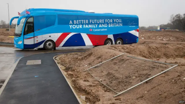 گلزبیں ڈربی سے کونسلر کا الیکشن لڑ رہی تھیں