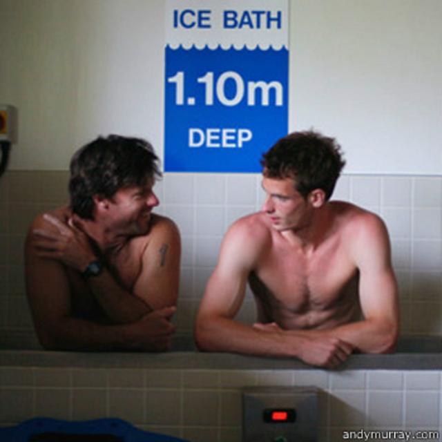 Andy Murray admite que la sensación de sumergirse en un baño de hielo no es agradable.