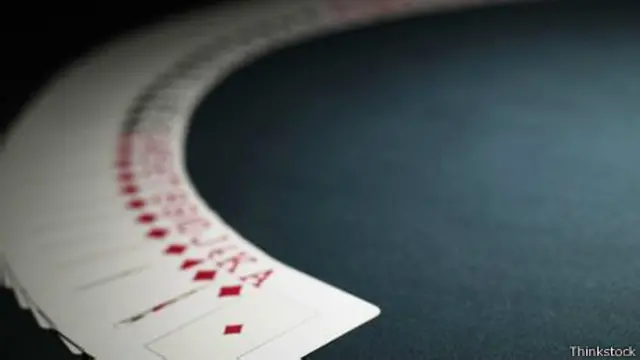 Certas pessoas conseguem memorizar uma sequência de 30 cartas em 30 segundos