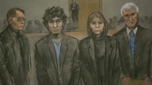 Hình vẽ ông Tsarnaev cùng các luật sư bào chữa nghe tòa tuyên án hôm 8/4
