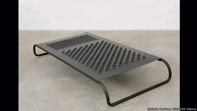 Мона Хатум, Место для сна, 2008 г.