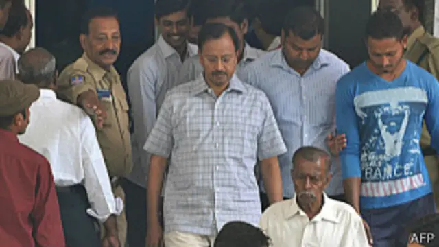 Satyam Computers အရှုပ်တော်ပုံကြောင့် အစုရှင်တွေရဲ့ ဒေါ်လာ သန်း ၂ ထောင်ကျော် ဆုံးရှုံးခဲ့။