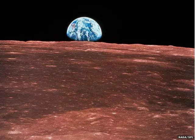 Вид с Луны на Землю