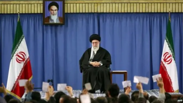 ښاغلي خامنه اي ویلي: دا شونې ده چې بې باوره اړخ غواړي زموږ هېواد د تړون د جزیاتو په اړخ په تیاره کې وساتي.