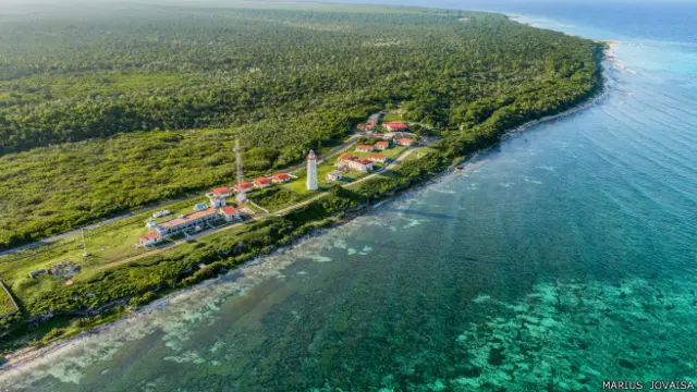 Su libro ha sido publicado por el momento en inglés, pero él espera que una editorial lo traduzca pronto al español. Aquí una imagen del faro de Roncali, construido en 1850 en el Cabo de San Antonio, extremo occidental de Cuba.