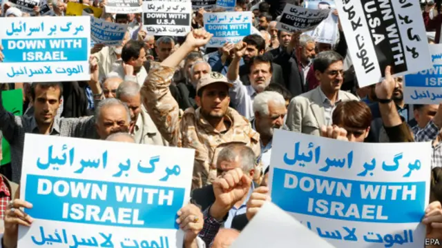 در تهران تظاهراتی در اعتراض به عملیات ائتلاف به رهبری عربستان برگزار شد