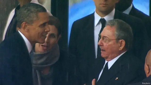 Lần trước hai ông Obama và Castro gặp nhau là tại đám tang cựu tổng thống Nam Phi Mandela