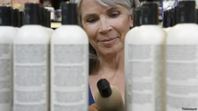 Aitken se decidió a probar el método cuando descubrió que no conocía ni la mitad de los componentes de su champú.