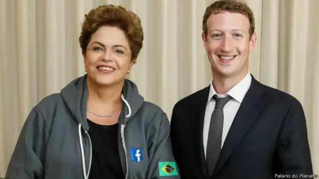 Segundo Dilma, acordo visa levar banda larga a populações de baixa renda