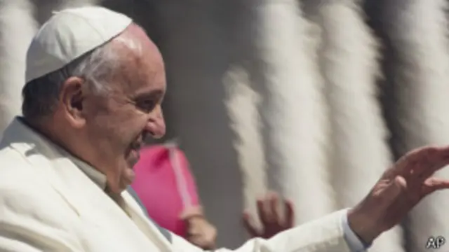 En 2014, el Papa sufrió un revés después de que el sínodo de la Iglesia Católica abandonara un plan para una mayor aceptación de los homosexuales. 