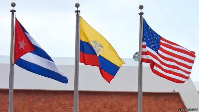 美洲峰会两要角美国与古巴国旗,中为哥伦比亚国旗