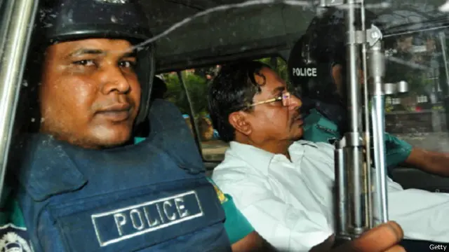 تأجل تنفيذ الإعدام في قمر الزمان دون توضيح السبب