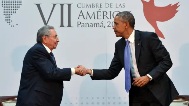Castro y Obama ya se habían saludado el viernes.
