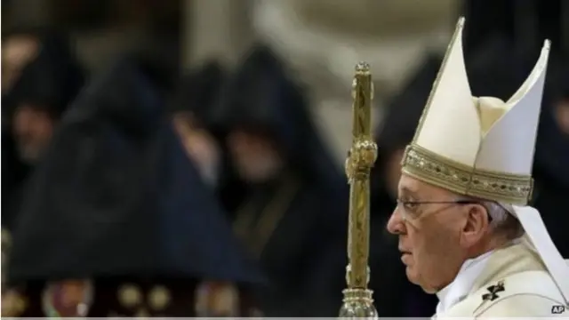 Papanın Vatikanda çıxış etdiyi mərasimdə Ermənistan prezidenti iştirak edib.