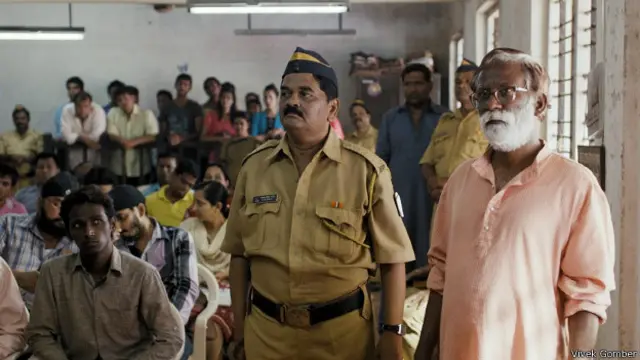 फिल्म कोर्ट का एक दृश्य