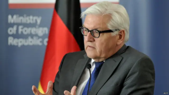 Almanya Dışişleri Bakanı Steinmeier, İngiltere'nin AB'den çıkışının birliği derinden sarsacağı görüşünde.