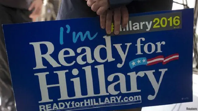 لافتة تأييد لهيلاري كلينتون