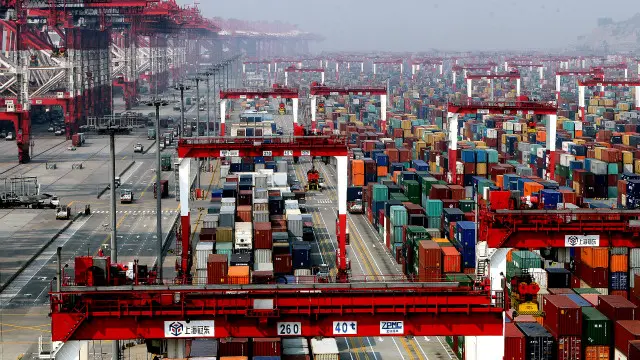 中国贸易数据低于分析师预期，解读既有悲观也有乐观。