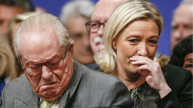 Jean Marie le Pen akiwa na mwanawe Marine le pen