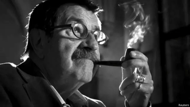 जर्मनी के नोबल पुरस्कार विजेता लेखक गूंटर ग्रास.