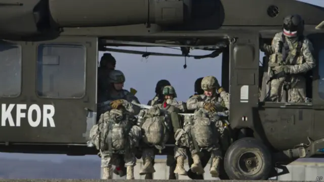 Вертолет KFOR 