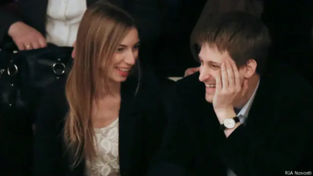 Линдси Миллс и Эдвард Сноуден