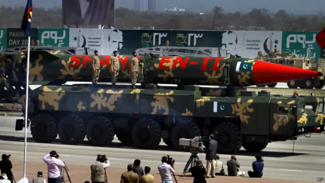 La carrera por armas nucleares de la que casi no se habla - BBC News Mundo