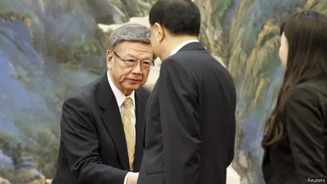 沖繩縣知事翁長雄志周二隨日本貿易促進協會訪華團與中國總理李克強會談