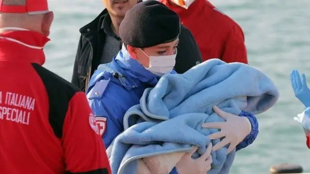 په وروستیو کلونو کې سلګونو زرو خلکو د بې وزلۍ او جګړو له کبله اروپا ته اوښتو هڅه کړې ده.