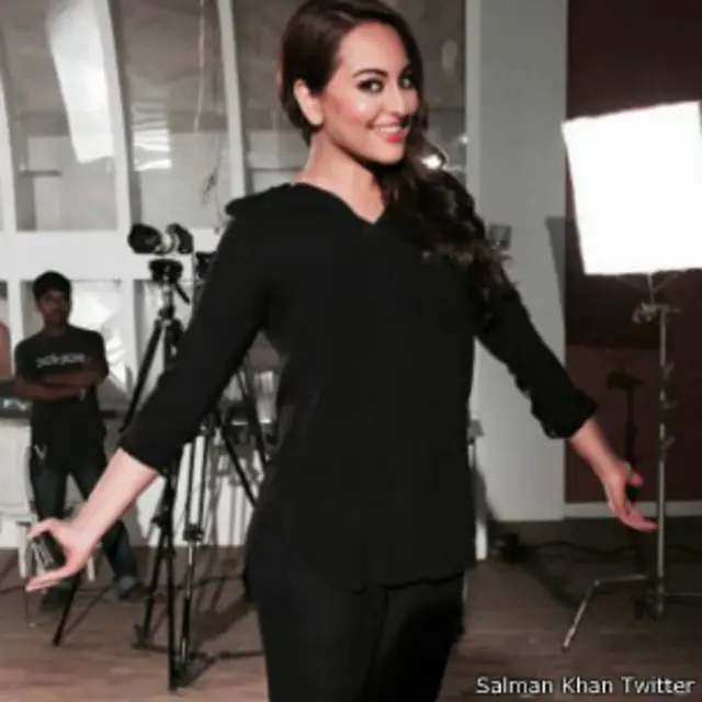 सोनाक्षी सिन्हा