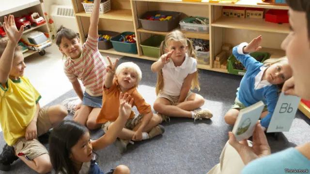 معلمان در فنلاند چند سال با همان دانش‌آموزان کار می‌کنند