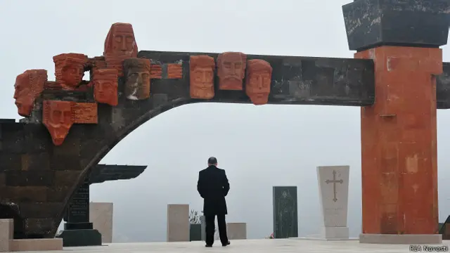 Мемориал в Степанакерте