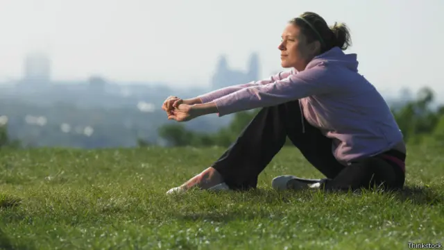 Женщина в спортивной форме