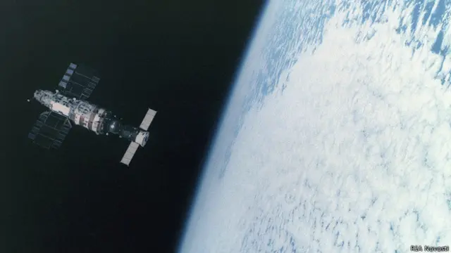 Советская космическая станция "Салют-7"