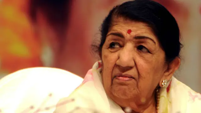 लता मंगेशकर