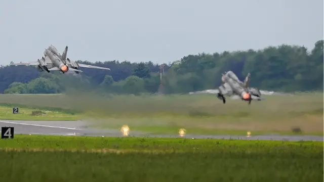 Hình minh họa máy bay Su-22