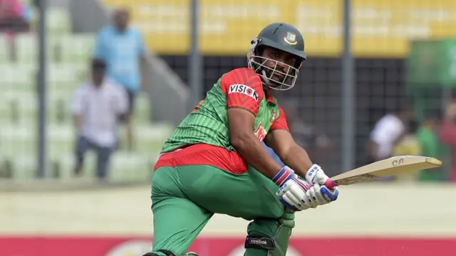  پاکستان اور بنگلہ دیش کی کرکٹ ٹیمیں جمعے کو تین ایک روزہ بین الاقوامی میچوں کی سیریز کے پہلے میچ میں مدمقابل ہیں۔