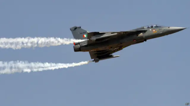 انڈیا اب فرانس سے کم جنگی طیارے خریدے گا