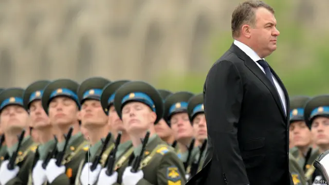 Анатолий Сердюков на параде