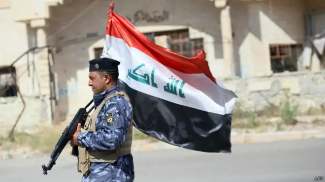 Иркаский полицейский в Тикрите