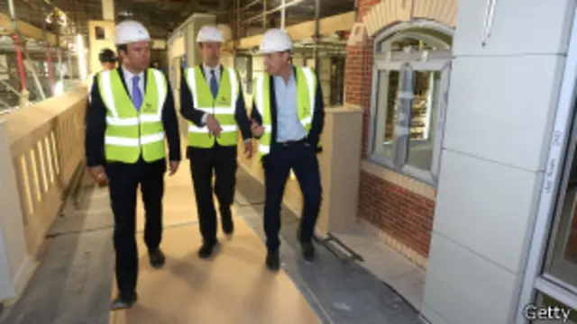 Los resultados de los buscadores influyen sobre la percepción que los usuarios, según un estudio.