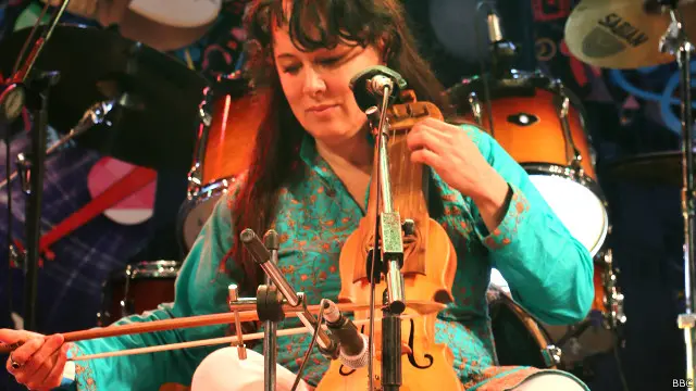 ماریا کا کہنا ہے کہ وہ گزشتہ پچیس سالوں سے پاکستان کی ثقافت کو جانتی ہیں اور بھارت اور پاکستان کے درمیان انہوں نے موسیقی کی اقسام اور سازوں میں بہت سی ہم آہنگی محسوس کی ہے