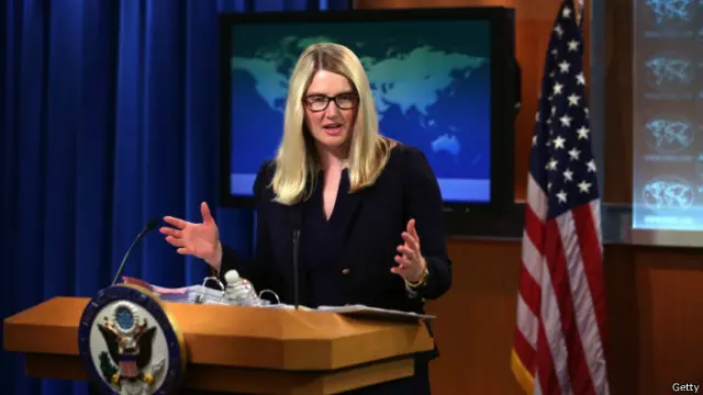 سخن‌گوی وزارت خارجه آمریکا می‌گوید گزارش نیویورک‌تایمز درباره 'تخطی' ایران از توافق اولیه، 'جعل‌کردن یک مناقشه است، نه واقعیت'.‏