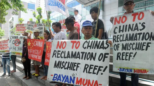 Người Philippines biểu tình phản đối Trung Quốc về biển đảo