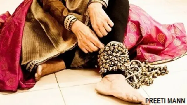 कथक नृत्यांगना रचना यादव और उनके समूह की ओर से 'स्वरा' कथक नृत्य प्रस्तुति